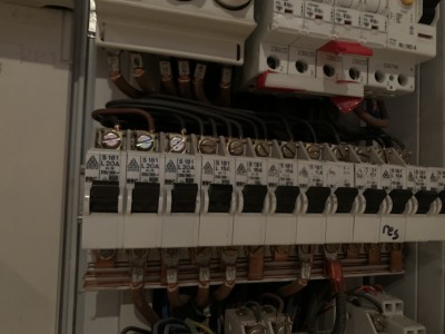 Zählerschrank_Kraftsteckdose.jpg
